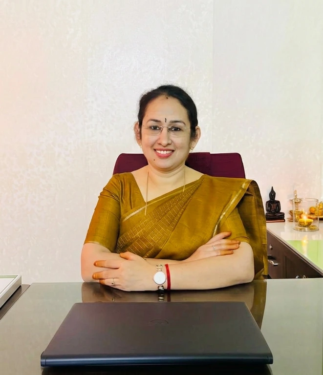 Dietitian Pradeepa at her clinic